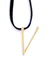 V lettres pendant with pavé diamonds