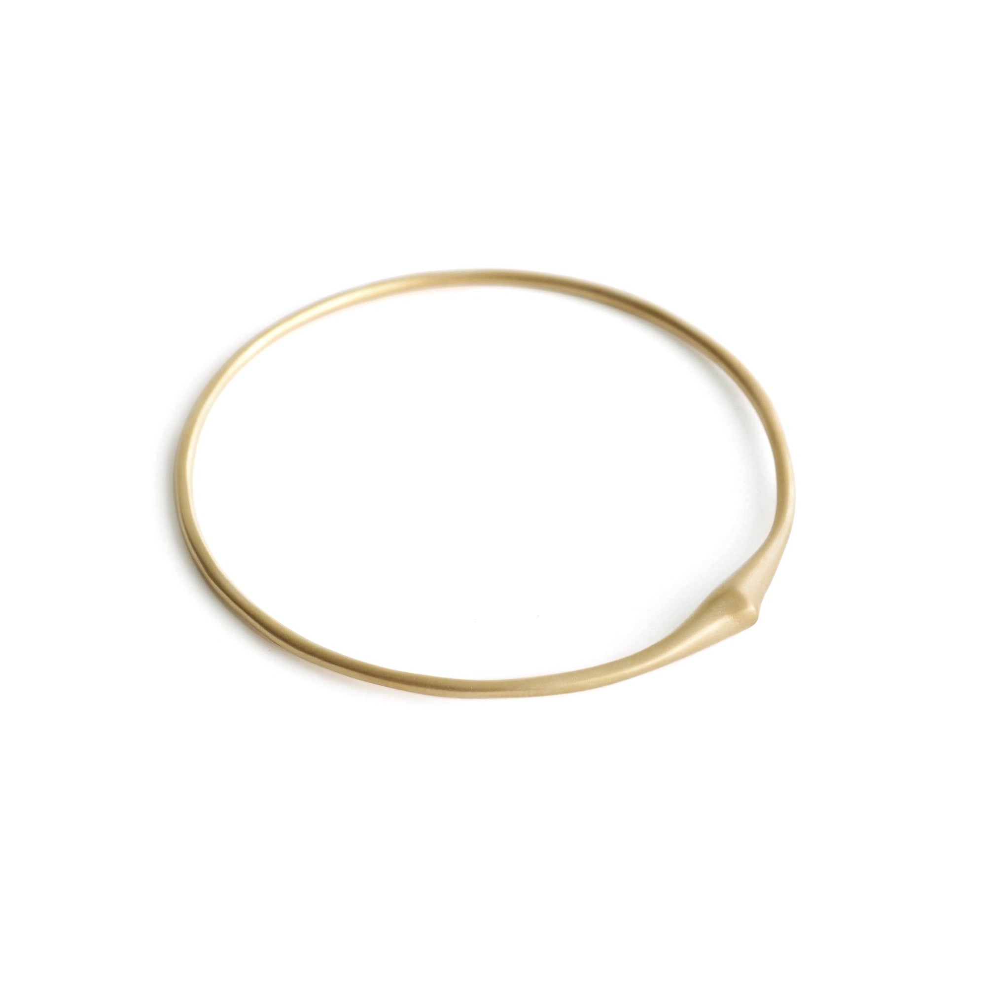 14y yellow gold swell bangle