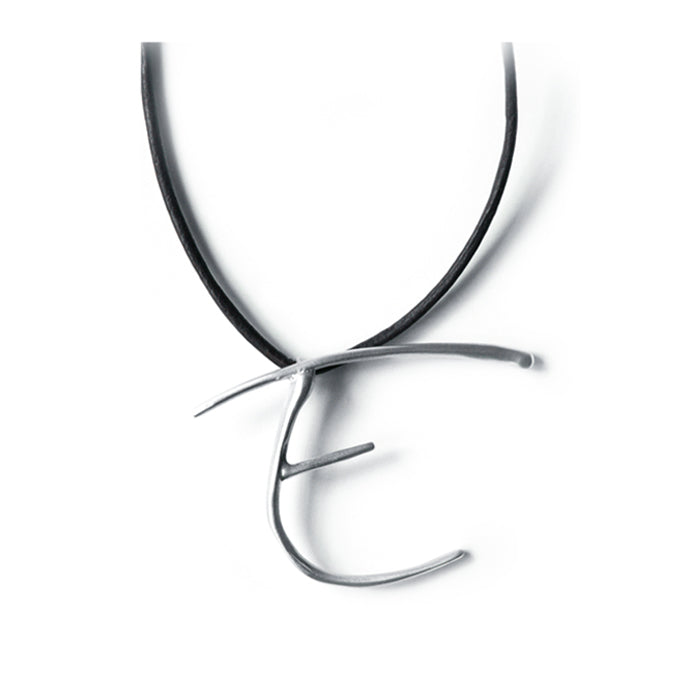 E / sterling silver lettres pendant