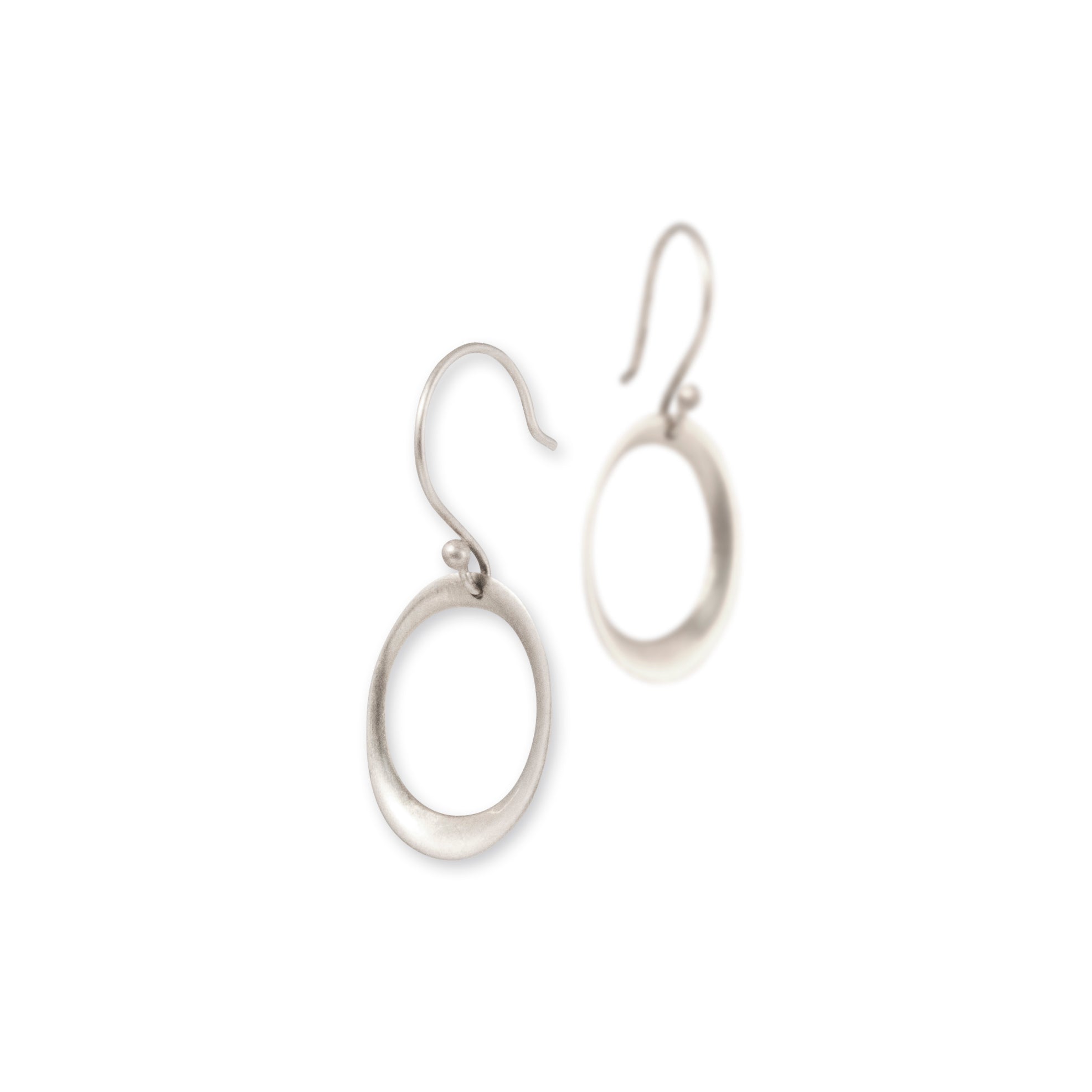 sterling silver small rounded oculus earrings