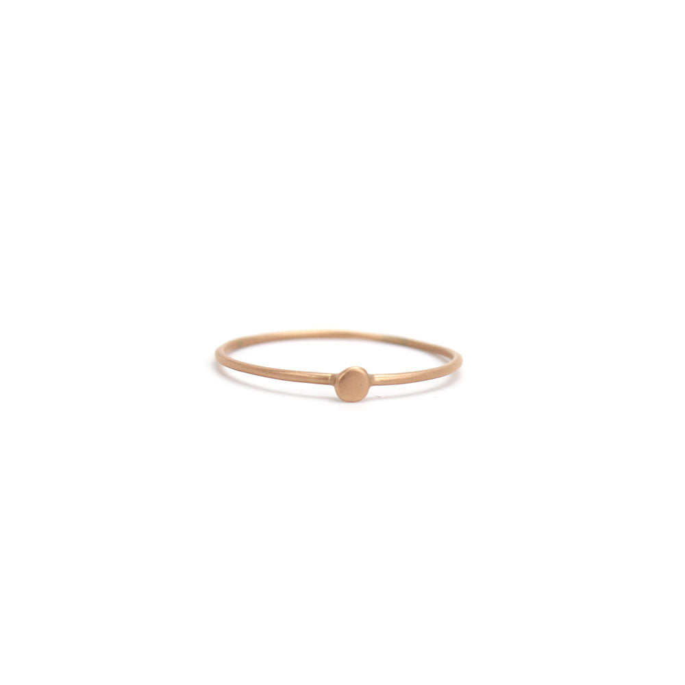 dot / 18k rose gold / 5 tiny totem stacking rings