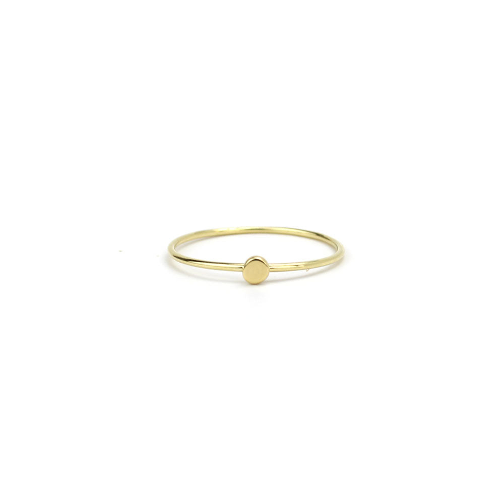 dot / 18k yellow gold / 5 tiny totem stacking rings