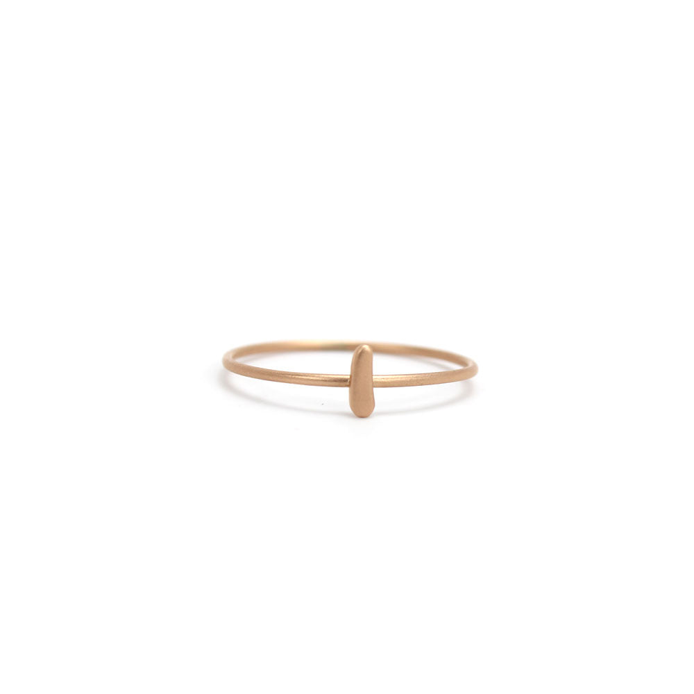 grain / 18k rose gold / 5 tiny totem stacking rings