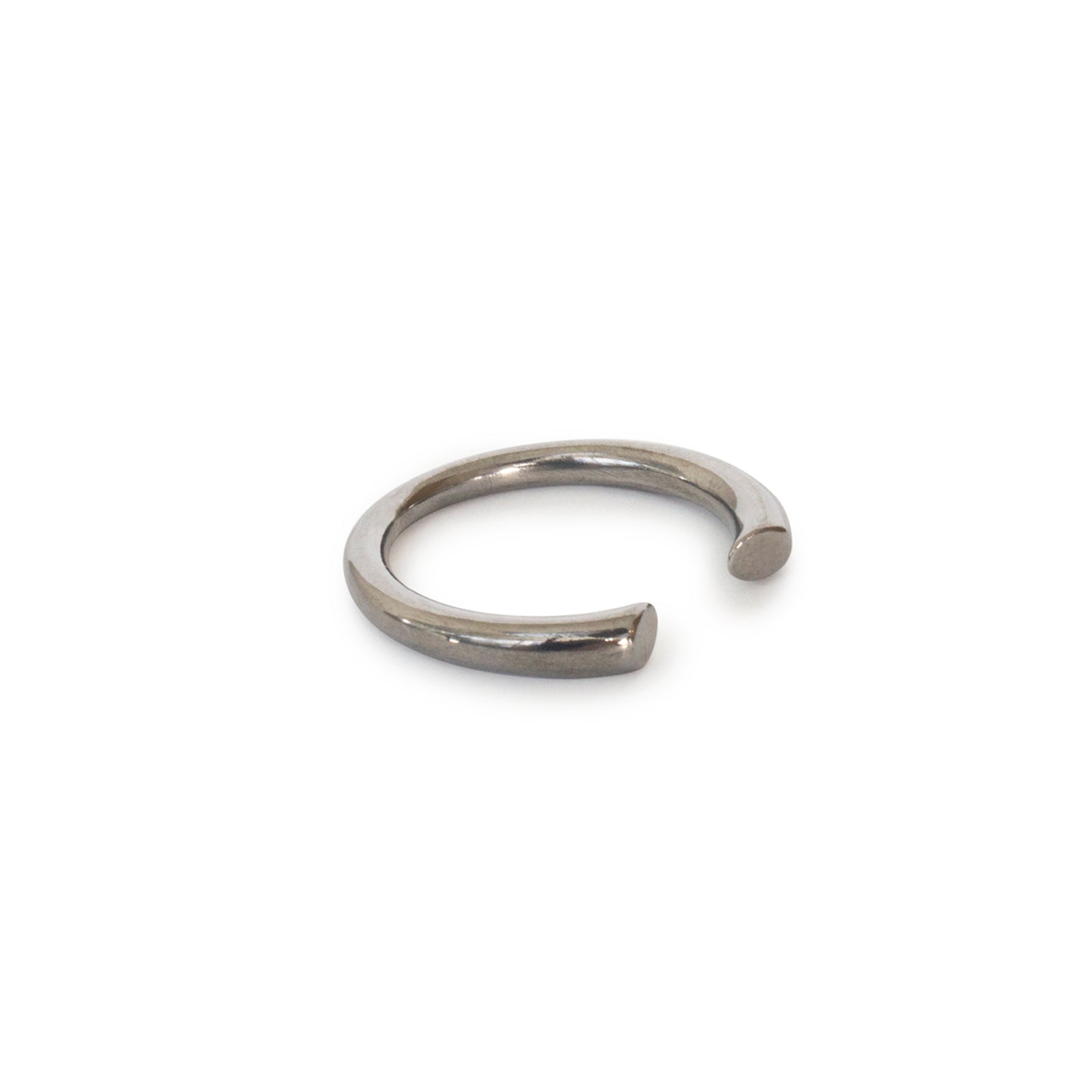 sterling silver plated in black rhodium / thick arpent stacking rings