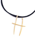 H lettres pendant with pavé diamonds