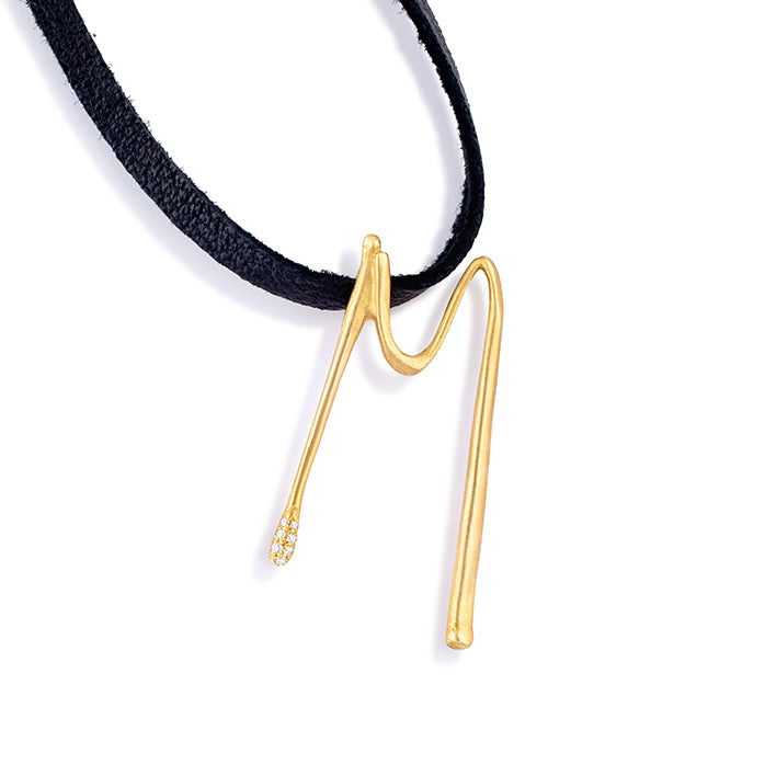 M lettres pendant with pavé diamonds