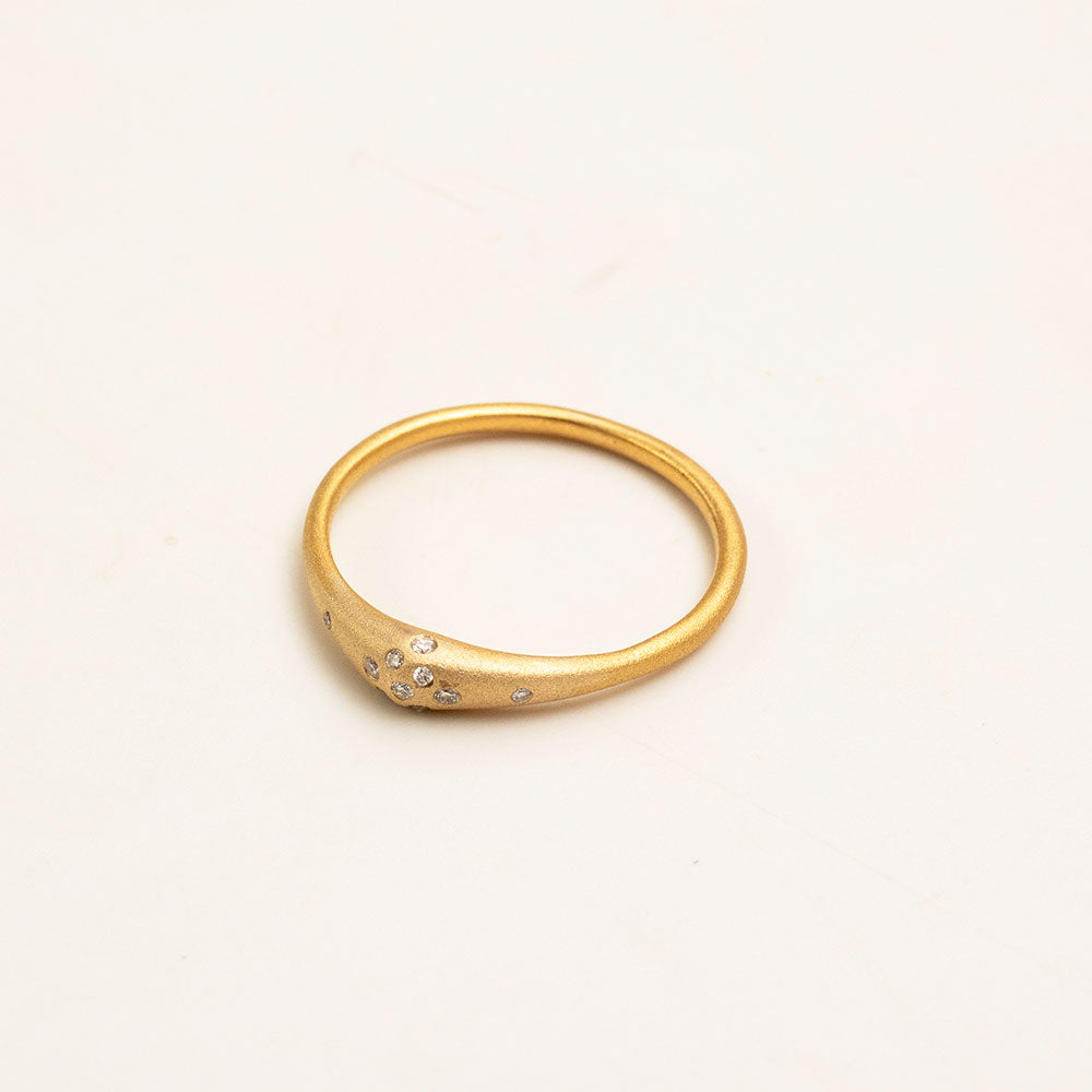 14k yellow gold / 5 diamond swell stacking rings