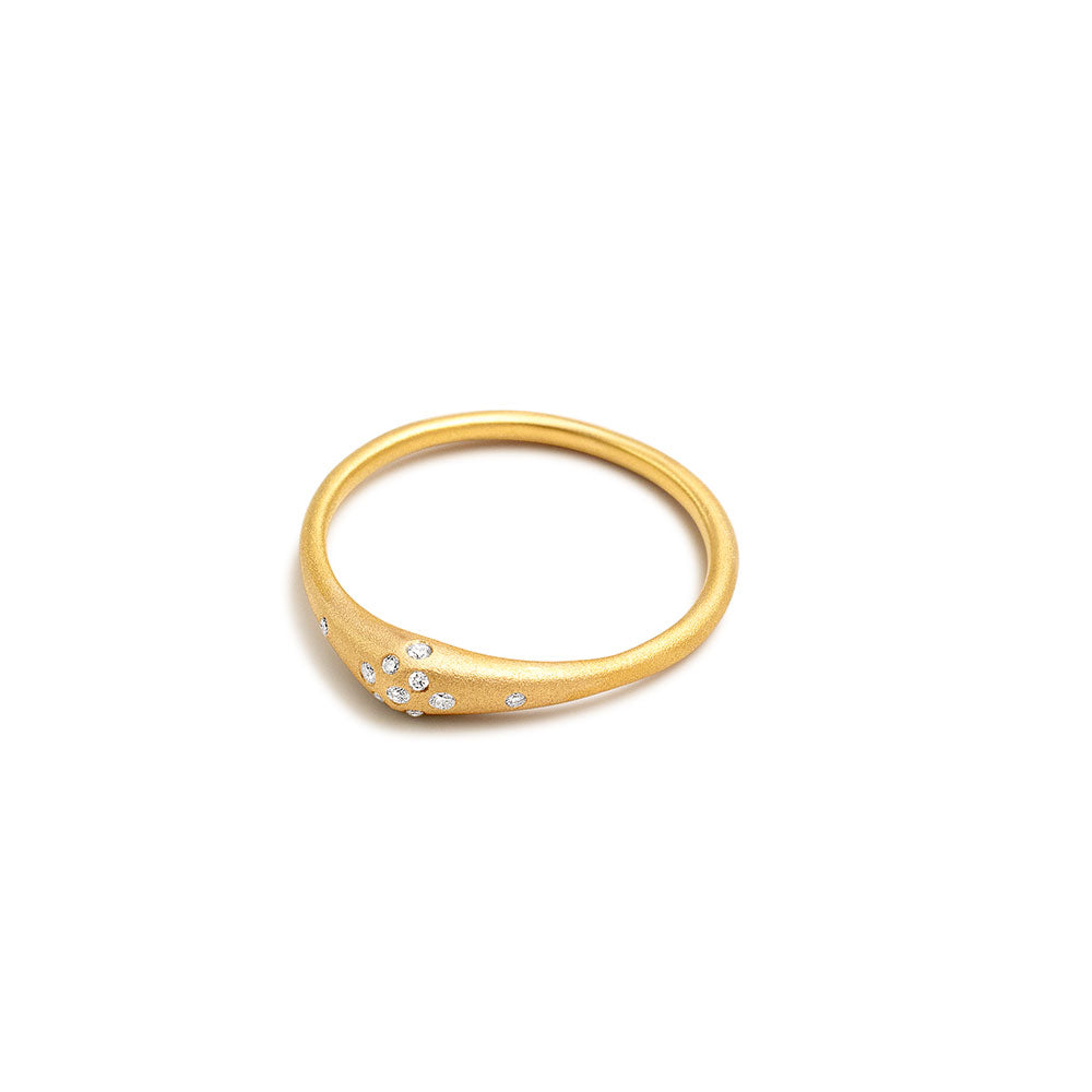 14k yellow gold / 5 diamond swell stacking rings