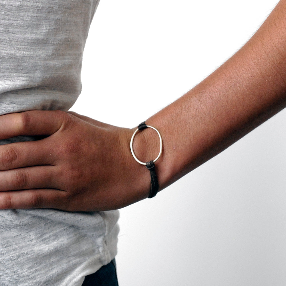  "o" id bracelet