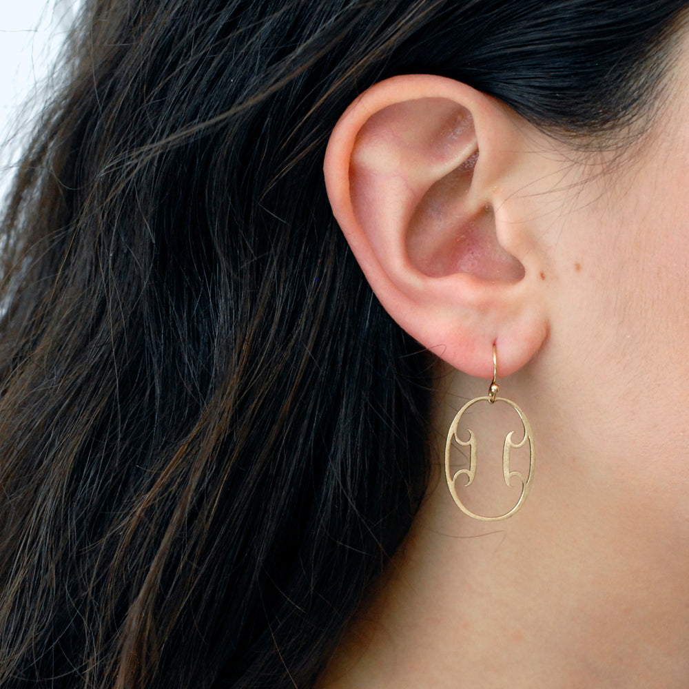  oval arabesque earrings