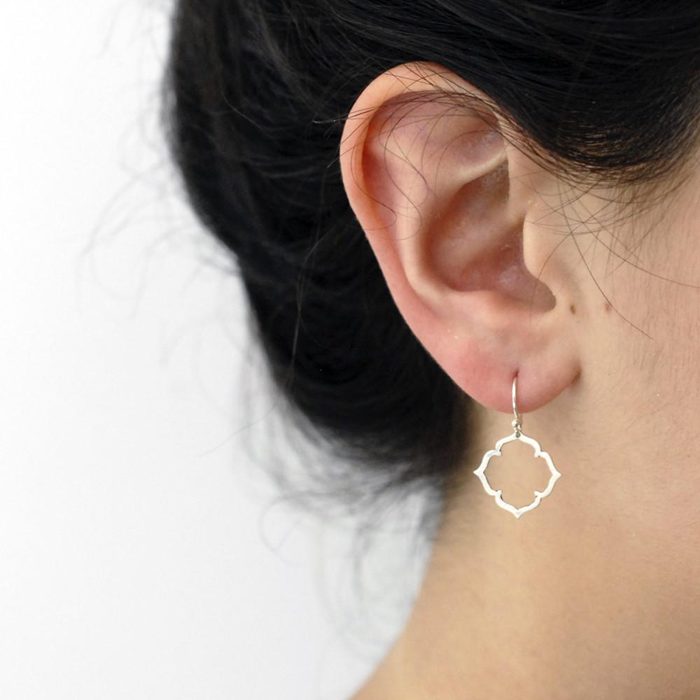  small clover earrings