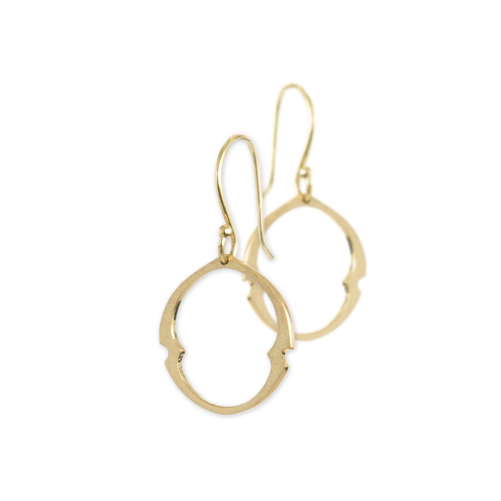 small / 14k yellow gold arabesque oculus earrings