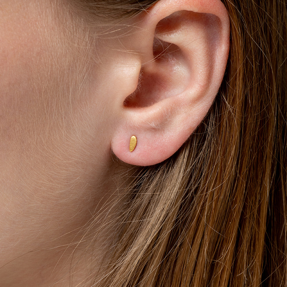  tiny totem studs