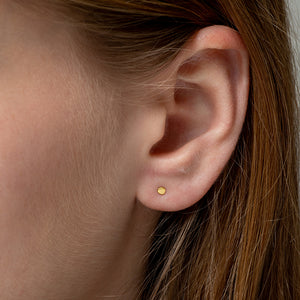  tiny totem studs