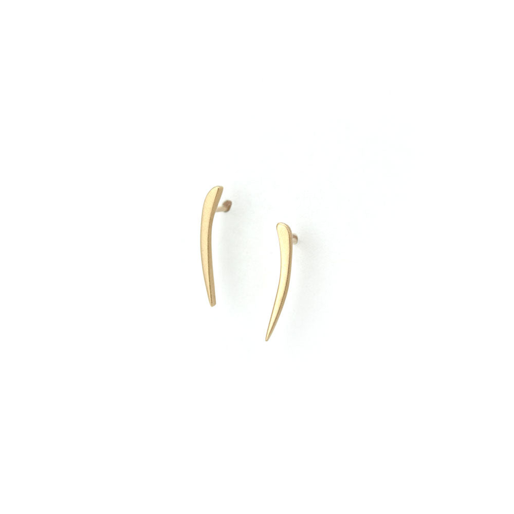 18k yellow gold / 3225 tiny totem studs