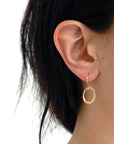  small rounded oculus earrings