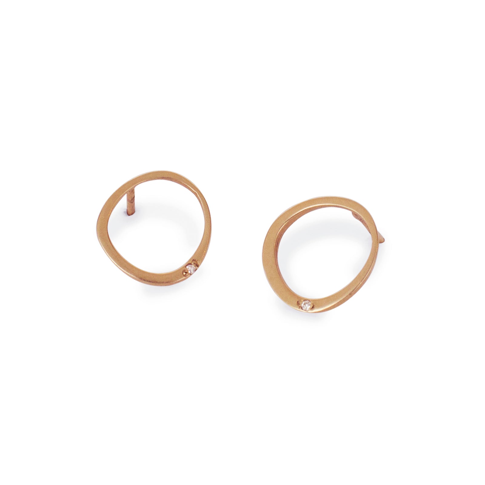 14k rose gold/white diamonds offset circle studs