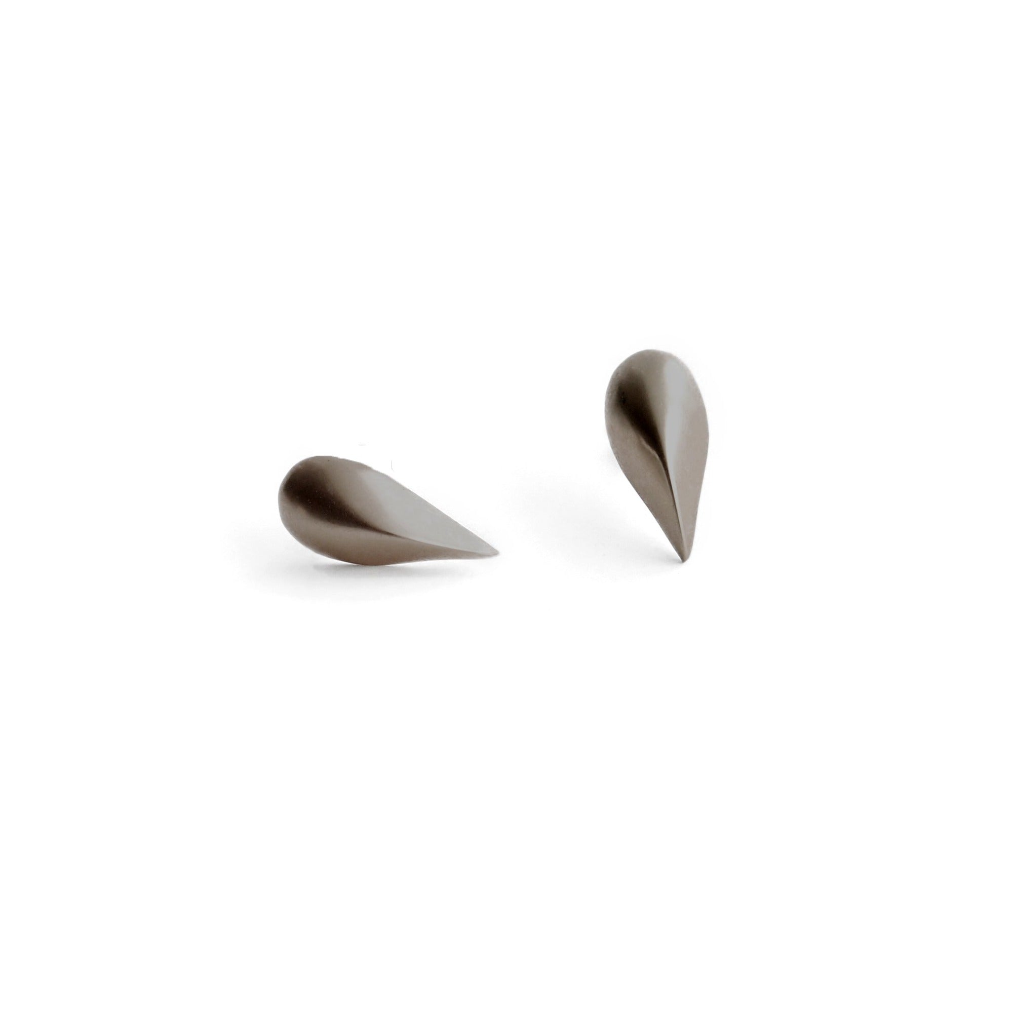 sterling silver plated in black rhodium beak studs