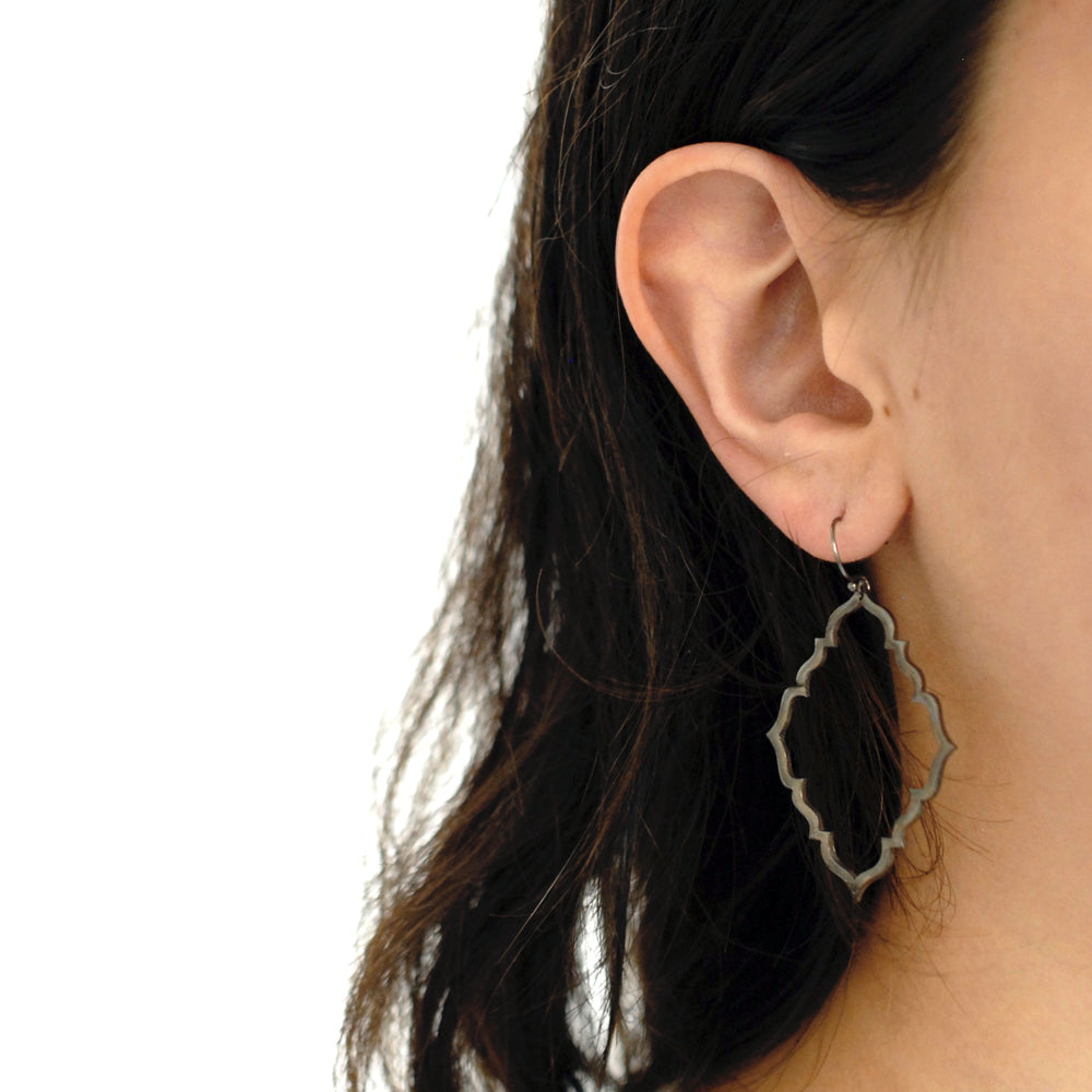  portail dangle earrings