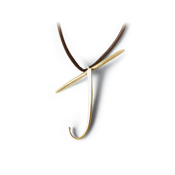 J / 14k yellow gold lettres pendant