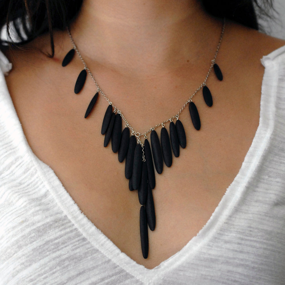  oval wood cascade necklace