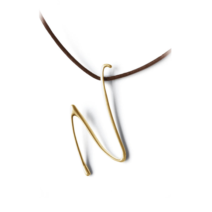 N / 14k yellow gold lettres pendant