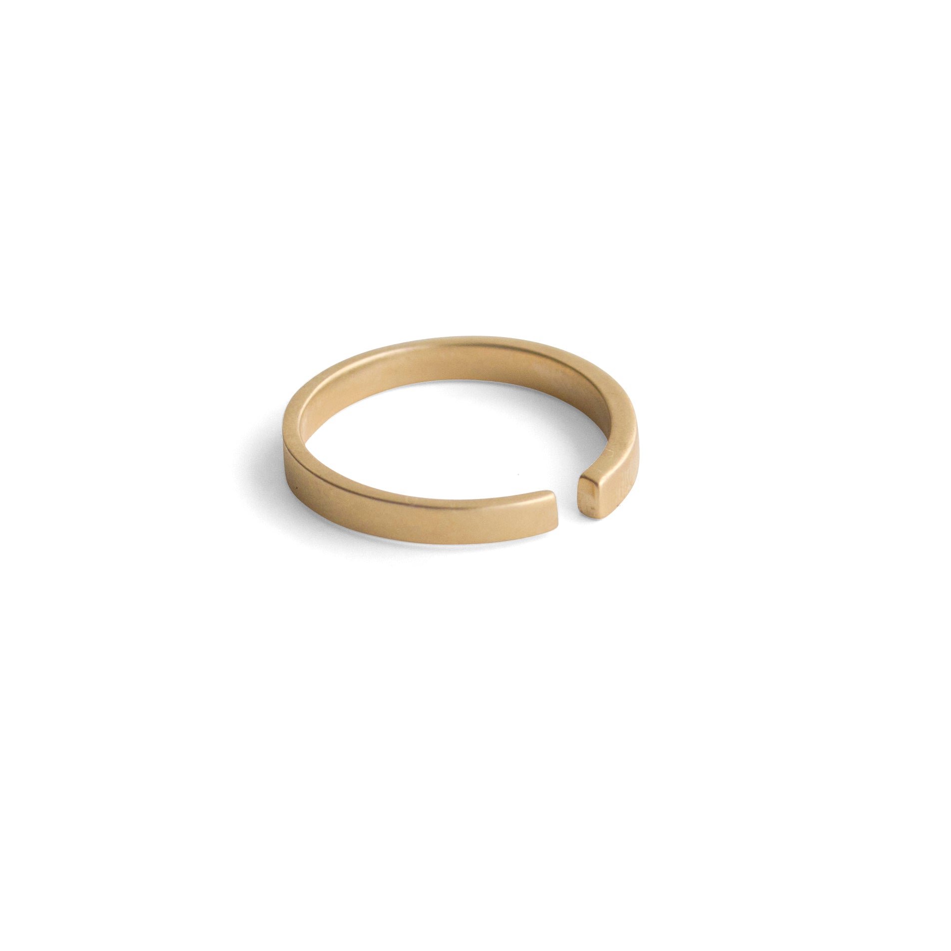 14k yellow gold tapered stake band