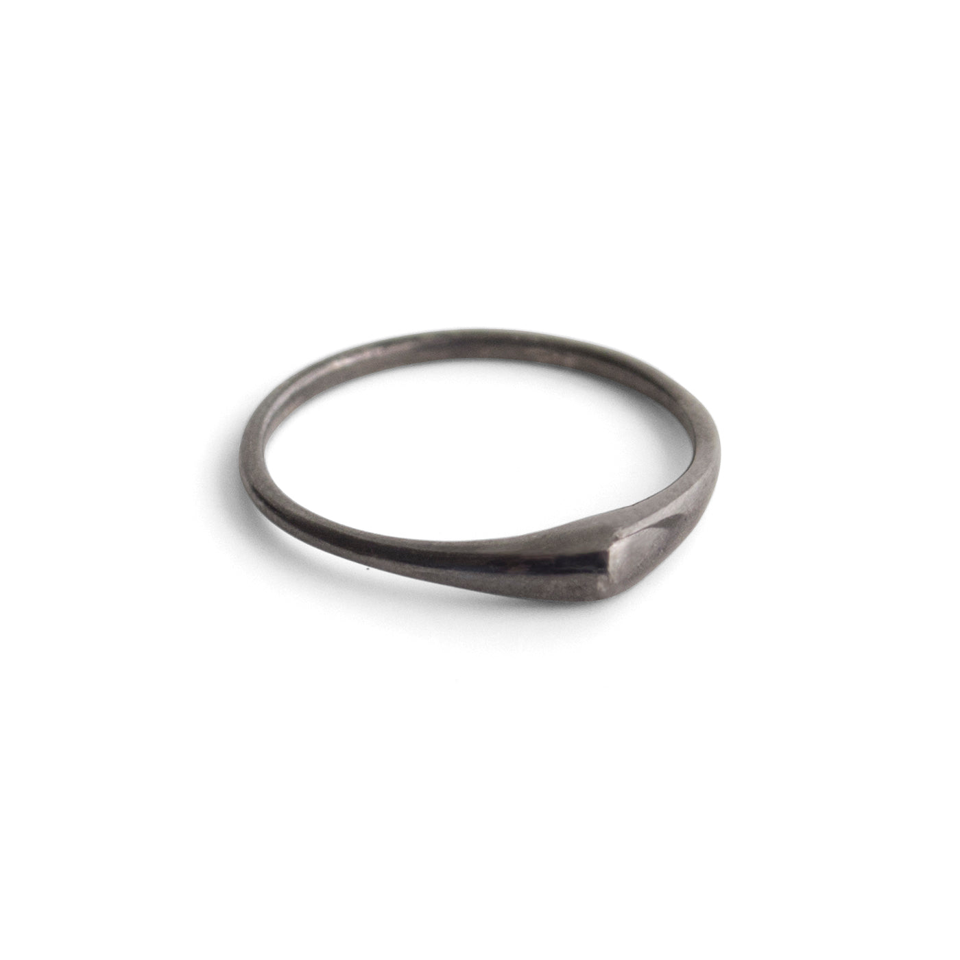 sterling silver plated in black rhodium / polished / 5 swell stacking rings