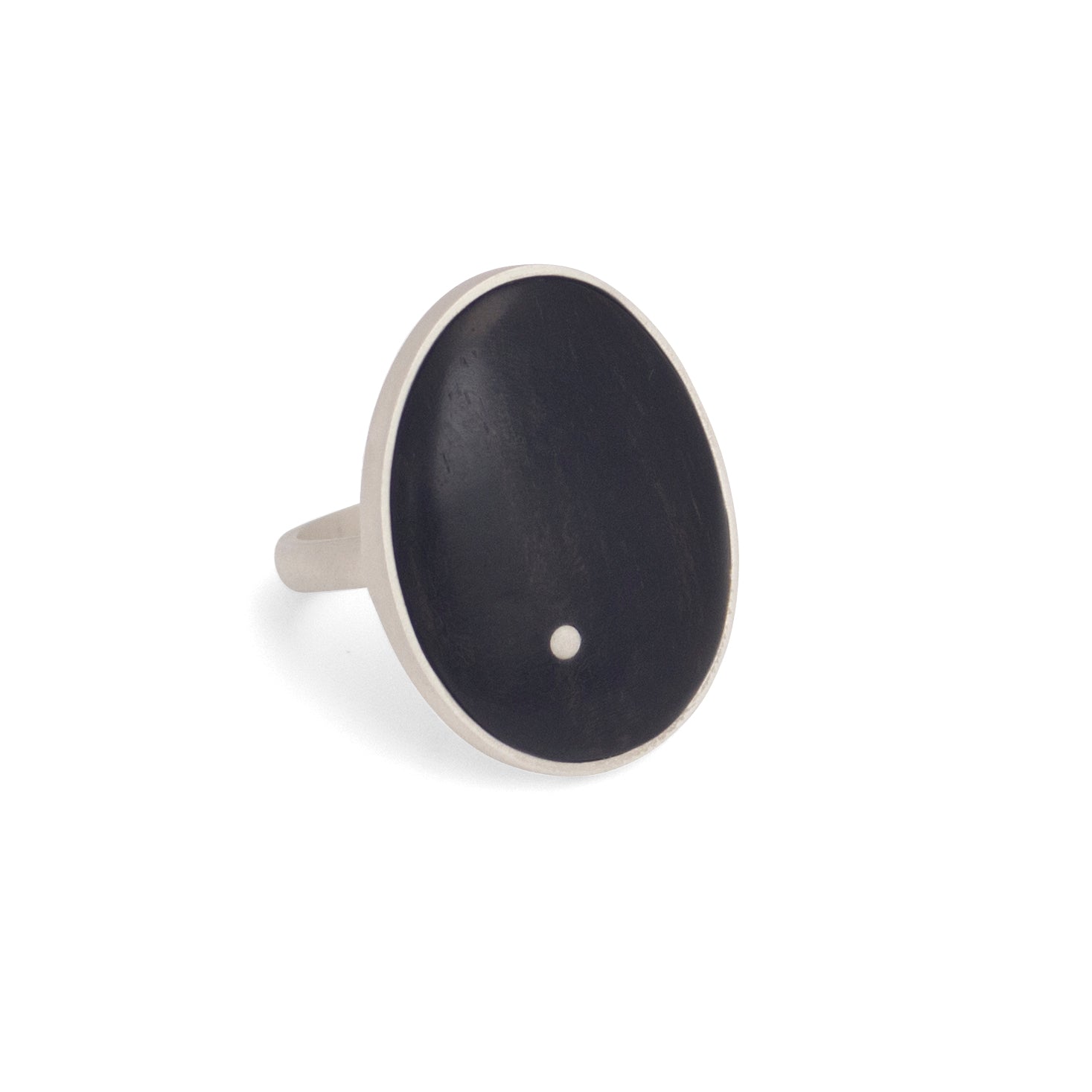 ebony/sterling silver / 7 oval wood inlay ring